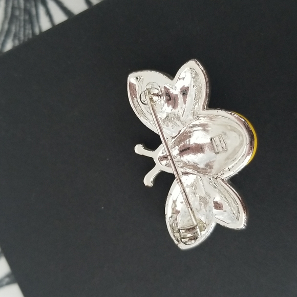 Bumblebee Pin - Picture 2 of 5
